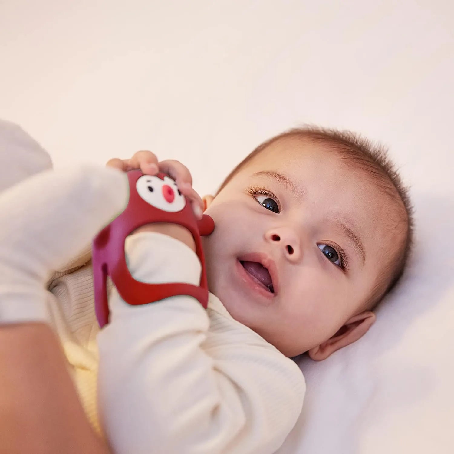 Smily Mia Penguin Buddy Never Drop Silicone Baby Teething Toy for 0-6month Infants1